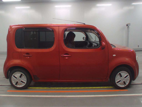 2010 Nissan Cube Z12[2]