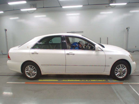 2004 Toyota Crown GRS180[2]