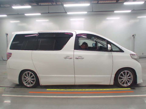 2010 Toyota Alphard GGH20W[2]