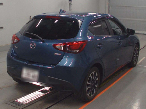 2017 Mazda Demio DJ5FS[1]