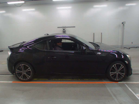 2012 Toyota 86 ZN6[2]