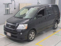 2006 Toyota Noah