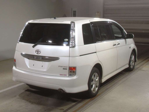 2012 Toyota Isis ZGM15W[1]