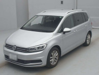 2017 Volkswagen Golf Touran