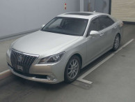 2016 Toyota Crown Majesta