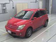 2005 Toyota IST