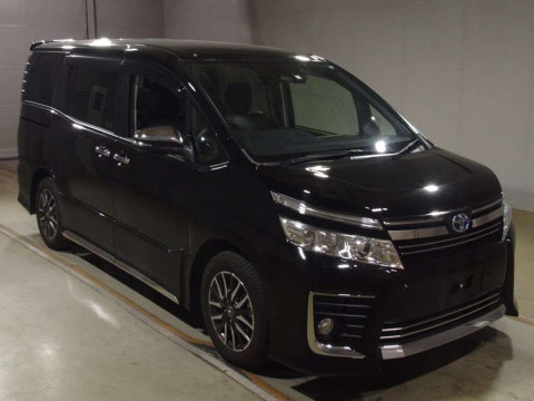 2016 Toyota Voxy ZRR80W[2]