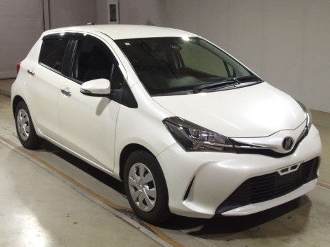 2016 Toyota Vitz NSP130[2]