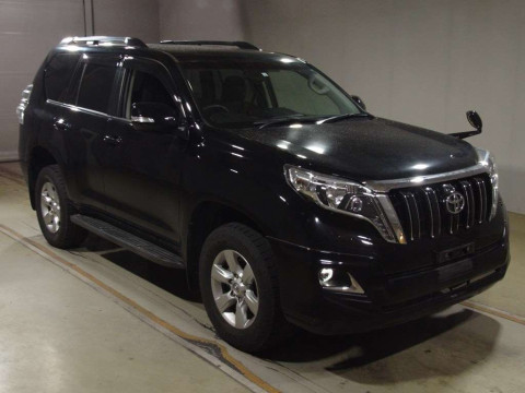 2016 Toyota Land Cruiser Prado TRJ150W[2]