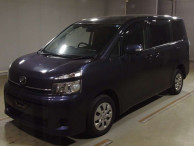 2011 Toyota Voxy