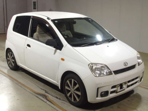 2004 Daihatsu Mira L250V[2]