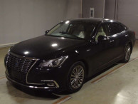 2017 Toyota Crown Hybrid