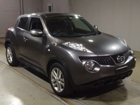 2011 Nissan JUKE F15[2]