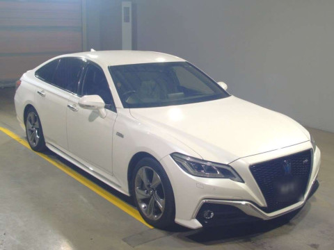 2020 Toyota Crown Hybrid GWS224[2]