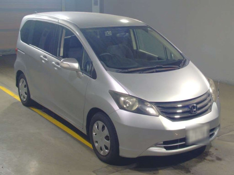 2009 Honda Freed GB3[2]