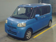 2010 Daihatsu Tanto