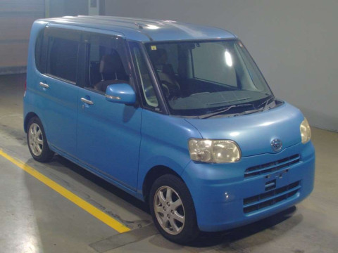 2010 Daihatsu Tanto L375S[2]