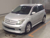 2004 Toyota IST