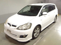 2004 Toyota Ipsum