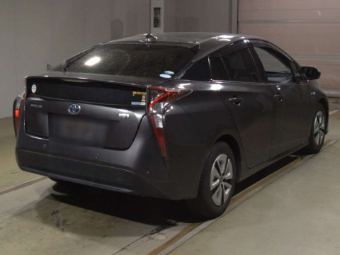 2018 Toyota Prius ZVW51[1]