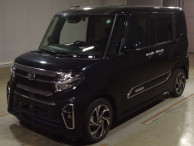 2021 Daihatsu Tanto Custom