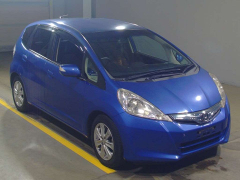 2011 Honda Fit Hybrid GP1[2]