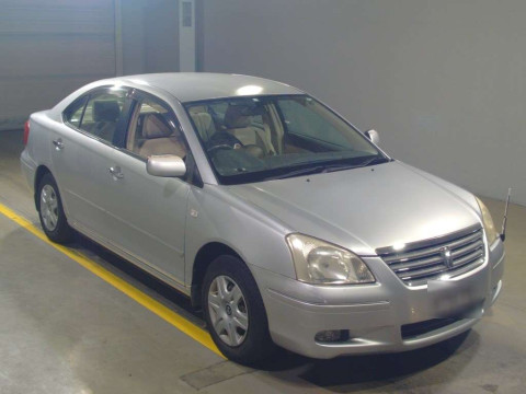 2005 Toyota Premio ZZT240[2]