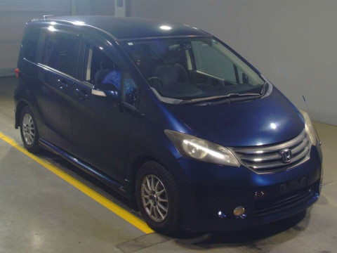 2008 Honda Freed GB3[2]