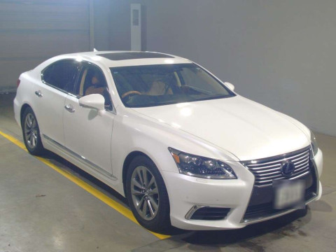 2013 Lexus LS UVF45[2]