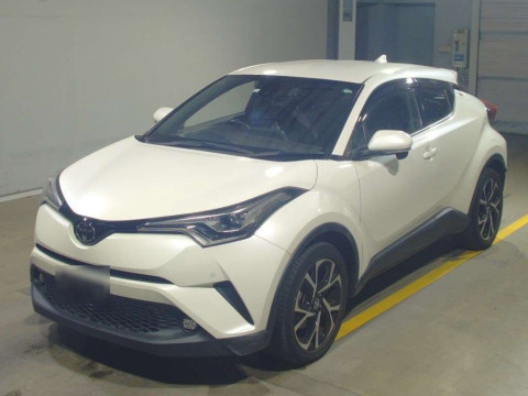 2019 Toyota C-HR NGX50[0]