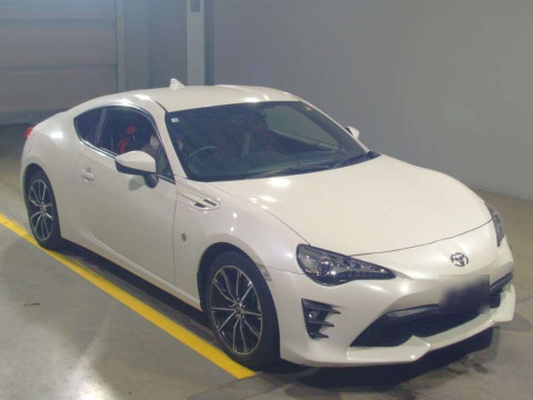 2020 Toyota 86 ZN6[2]