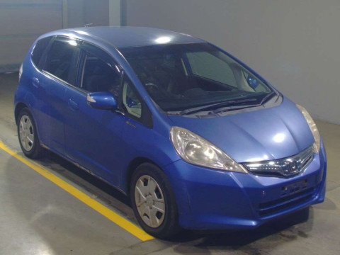 2012 Honda Fit Hybrid GP1[2]