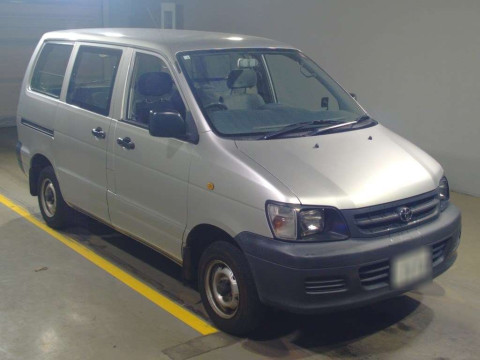 2005 Toyota Townace Van KR42V[2]