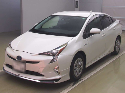 2017 Toyota Prius ZVW50[0]