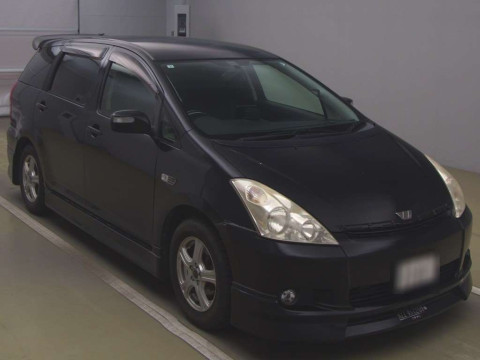 2003 Toyota Wish ZNE10G[2]