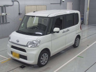 2017 Daihatsu Tanto