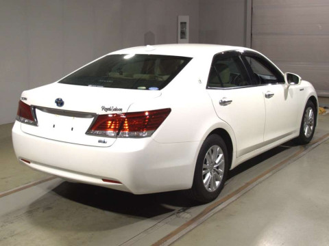 2013 Toyota Crown Hybrid AWS210[1]