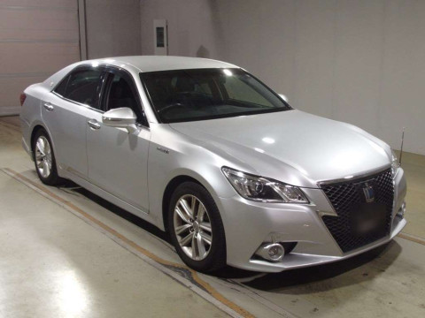 2014 Toyota Crown Hybrid AWS210[2]