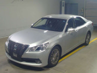 2013 Toyota Crown