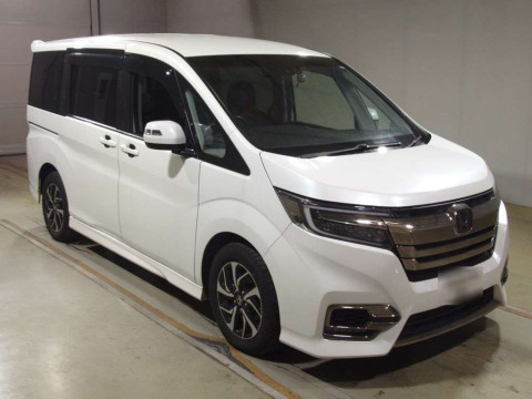 2018 Honda Step WGN Spada RP4[2]