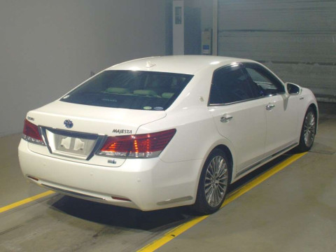 2014 Toyota Crown Majesta GWS214[1]