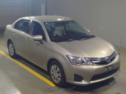 2014 Toyota Corolla Axio NKE165[2]