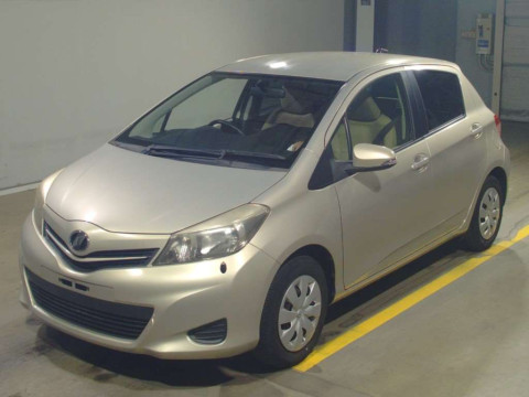 2013 Toyota Vitz KSP130[0]