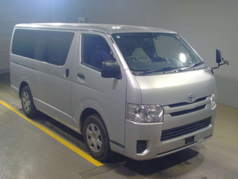 2017 Toyota Hiace Van TRH200V[2]