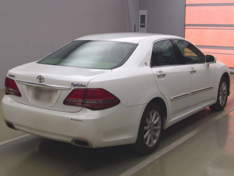 2008 Toyota Crown GRS200[1]