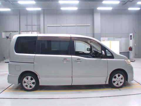 2008 Nissan Serena CC25[2]