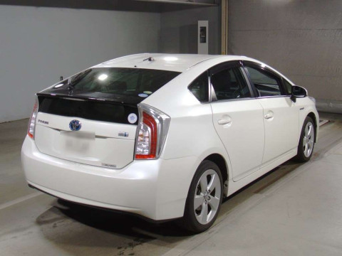 2013 Toyota Prius ZVW30[1]