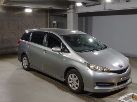 2010 Toyota Wish ZGE20G[2]