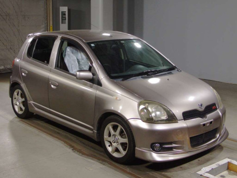 2002 Toyota Vitz NCP13[2]