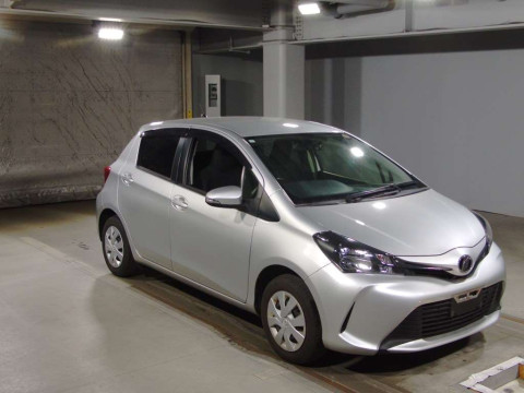 2016 Toyota Vitz KSP130[2]